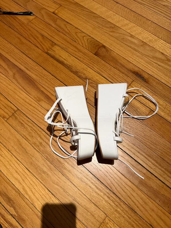 Liliana Vintage Y2K strap lace-up chunky White Platform Sandals Sz 9 gladiator - Image 4