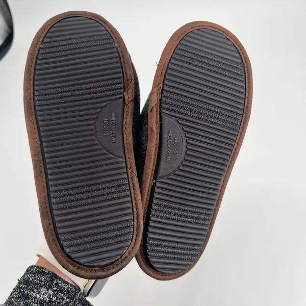 Eddie Bauer Women's Sherpa Lined Clog Slippers Dark Heather Grey Bear Motif 7-8 - Image 5