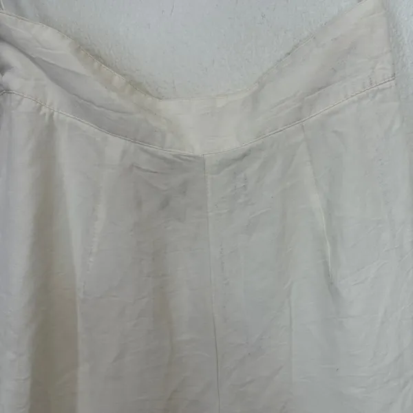 A Byer Vintage 80’s White High Waist Preppy Flowy Pearl Button Shorts - Image 6