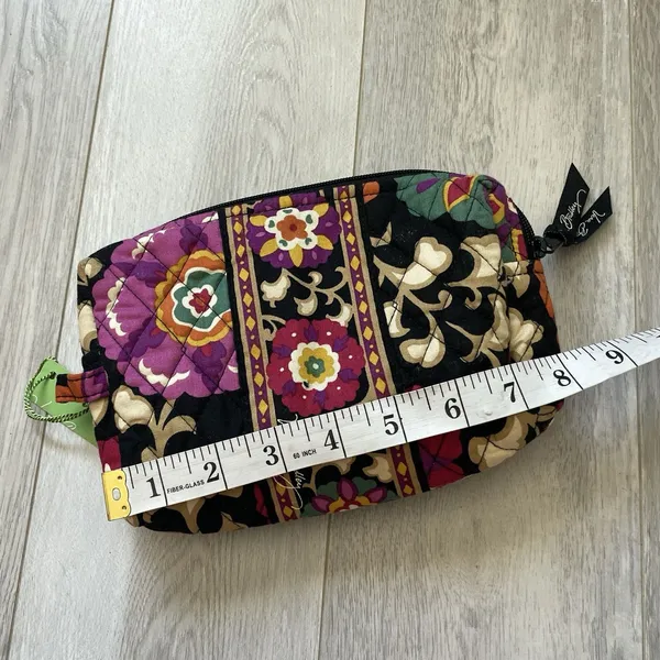 Vera Bradley Bag NWT suzani print cosmetic makeup womens Black quilted travel - Image 4