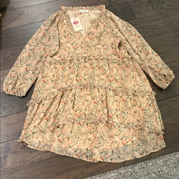 New With Tags Entro Ruffle Tiered Floral Print Dress Sz M - Image 6