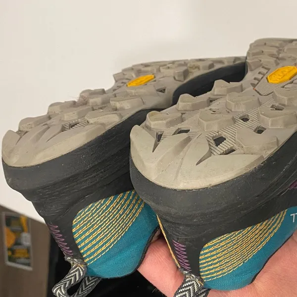 Merrell Women's MQM 3 Gore-Tex Black and Teal Trail Running Shoes - 6 - Image 8