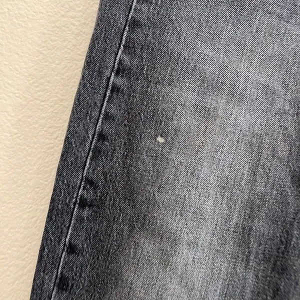 Levi's 501 High Rise Button Fly Black Denim Straight Tapered Leg Jeans Size 26 - Image 4