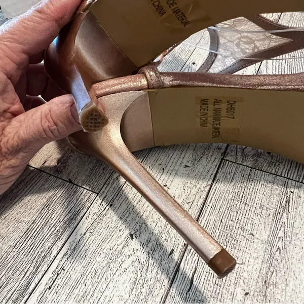 Italina Rose Gold Slingback Heels Lace Size 8.5M Elegant Party formal - Image 8