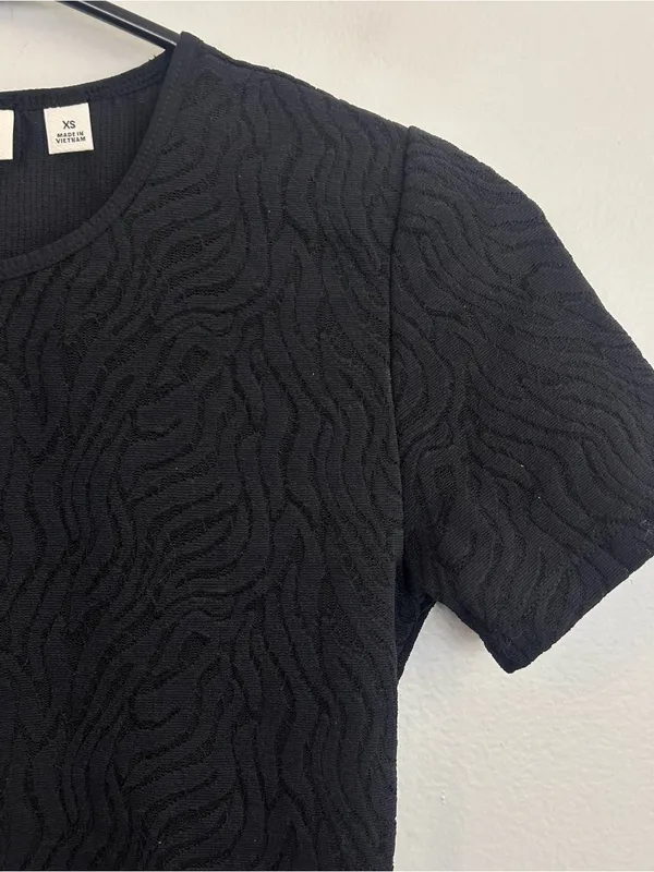 Babaton Aritzia Black Short Sleeve Crew Neck Shape Lace Bodysuit Like New XS - Image 5