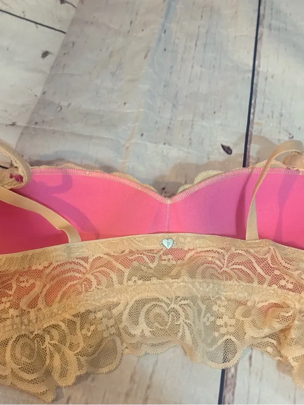 Victoria's Secret Beige Lace Push-Up Bralette - Image 5