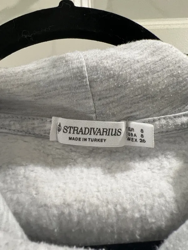 Stradivarius “Bears are my favorite people” hoodie size 8 - Image 2