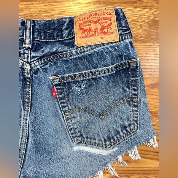 Funky Levi’s 505 Cutoff Jean Shorts! - Image 3