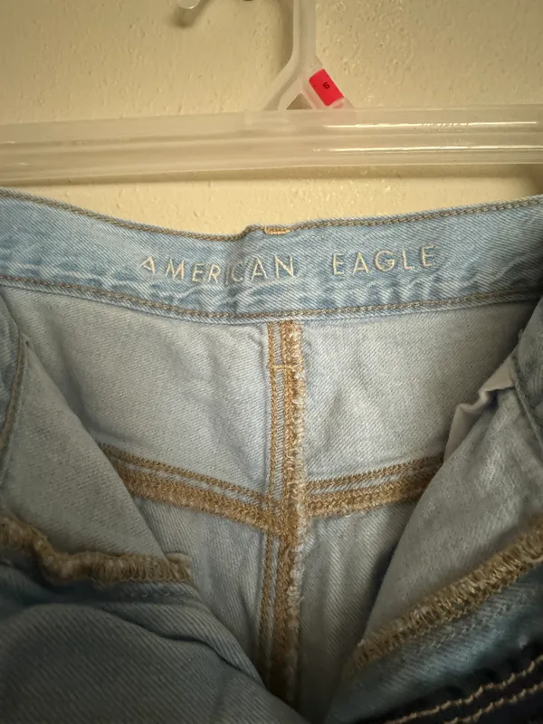 American Eagle Mom Straight Jeans - Image 4