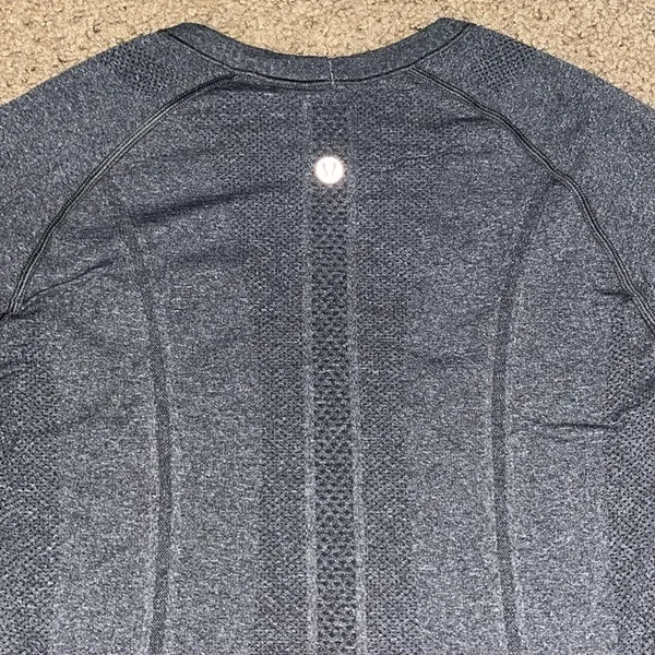 Lululemon Swiftly Tech Long Sleeve‎ Thumbholes Dark Classic Sport Grey 6 - Image 8