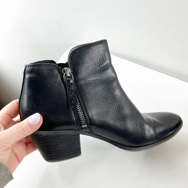 Frye Judith Leather Block Heel Almond Toe Zip Ankle Bootie Black 7 - Image 8