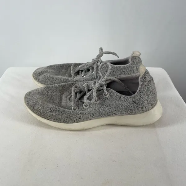 Allbirds Wool Runners Sneakers in Dapple Grey (Cream Sole)‎ Size 10 - Image 4