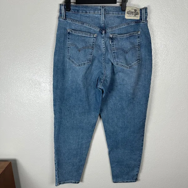 Levi's SilverTab Mom Jeans Womens Size 32x27 Medium Wash High Rise Tapered‎ Leg - Image 3
