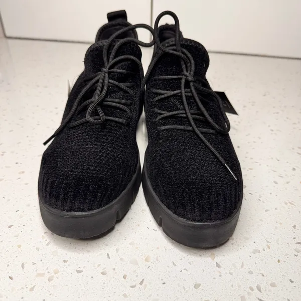 Bernie Mev Cara Women Black Vegan Knit Platform Sneakers‎ Size 38 or 7 NWOT - Image 3