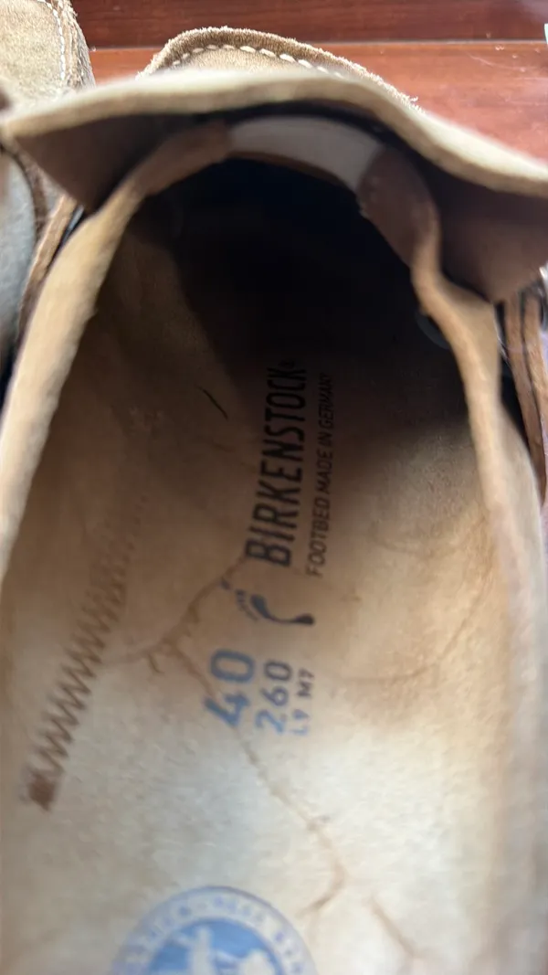 Women’s Birkenstock Buckley Size 40 - Image 8