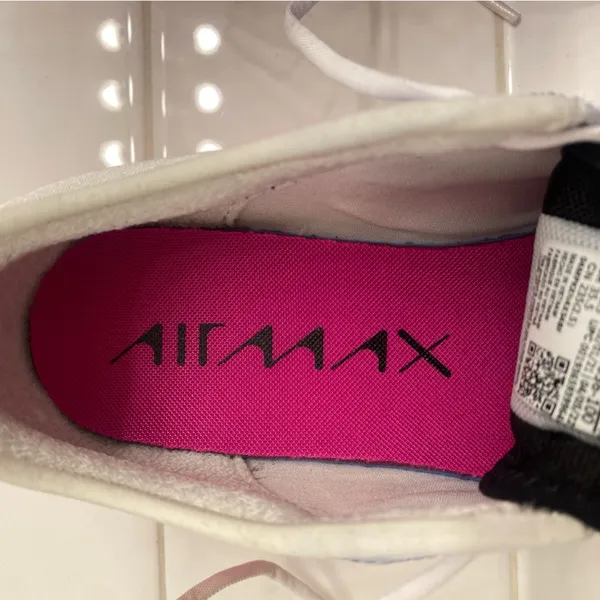 Nike Women's White and Pink Sneakers - Image 5