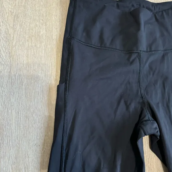 Athleta Black Ultimate Stash Crop Legging - Image 3