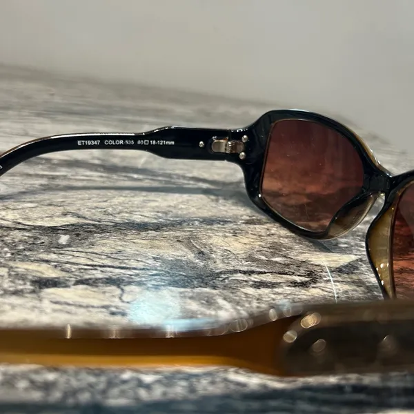 Stylish Brown Sunglasses - Image 10