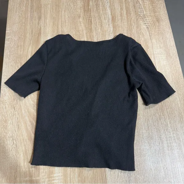 Zara Black Button-Up Women's Short Sleeve Ribbed Knit Button Henley Top Small - Image 4