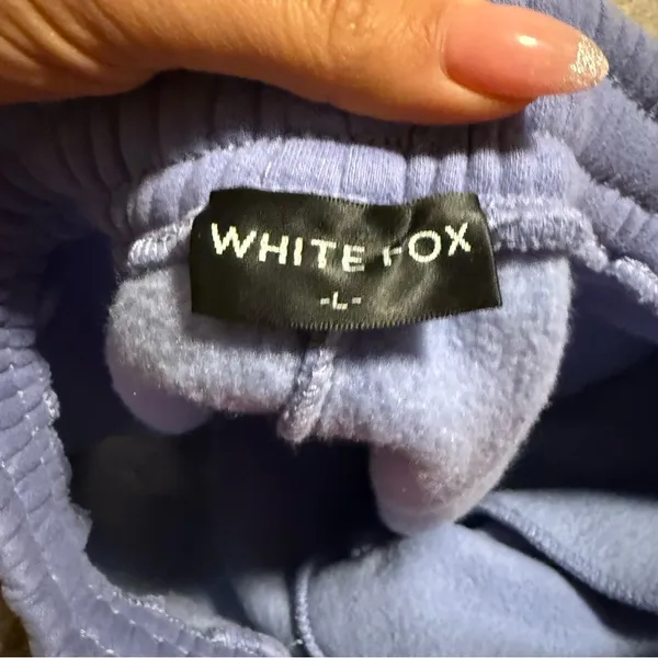 White Fox Project 5 Blue and Orange Lounge Sweat Short- Size Large - Image 7