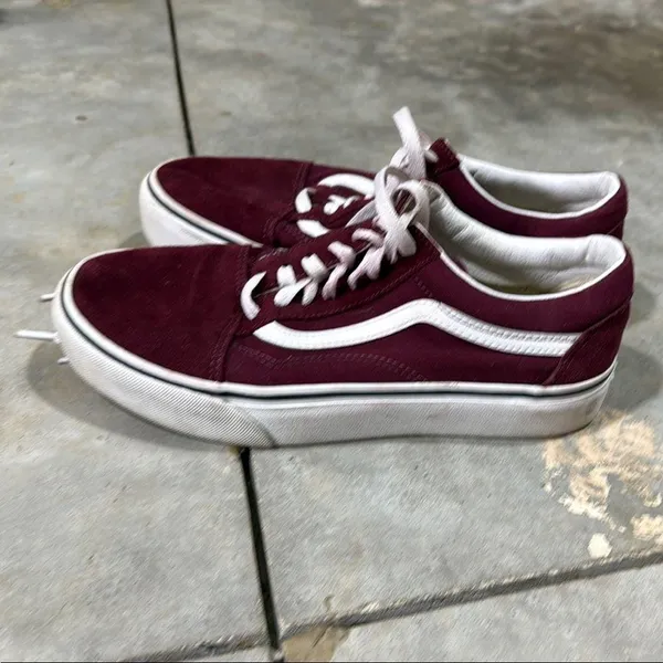 Vans Red and White Sneakers Classic Low-Top Style - Image 2