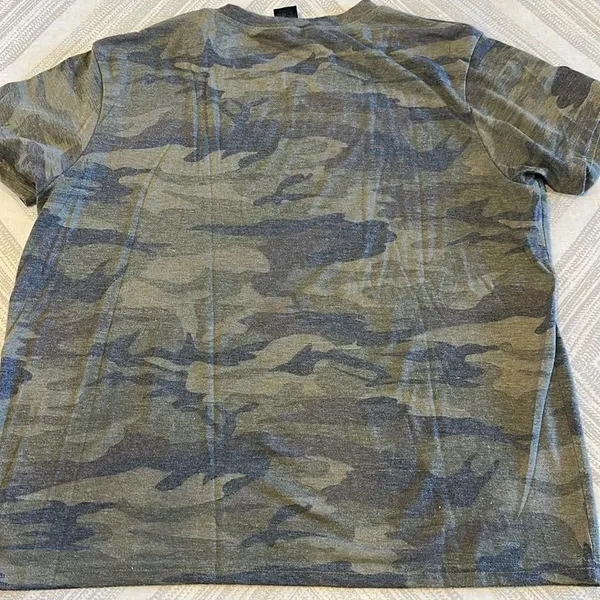 Strut This Women’s Faded Camouflage Short-sleeve T-Shirt (One Size) - Image 5