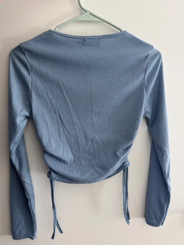 Pretty Little Thing Blue Top - Image 2