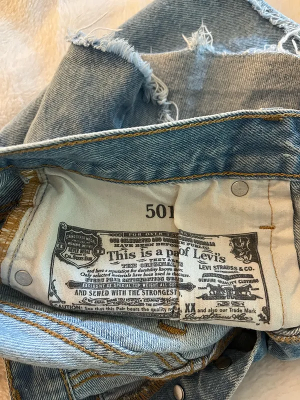 Levi’s 501 Denim Shorts - Image 5