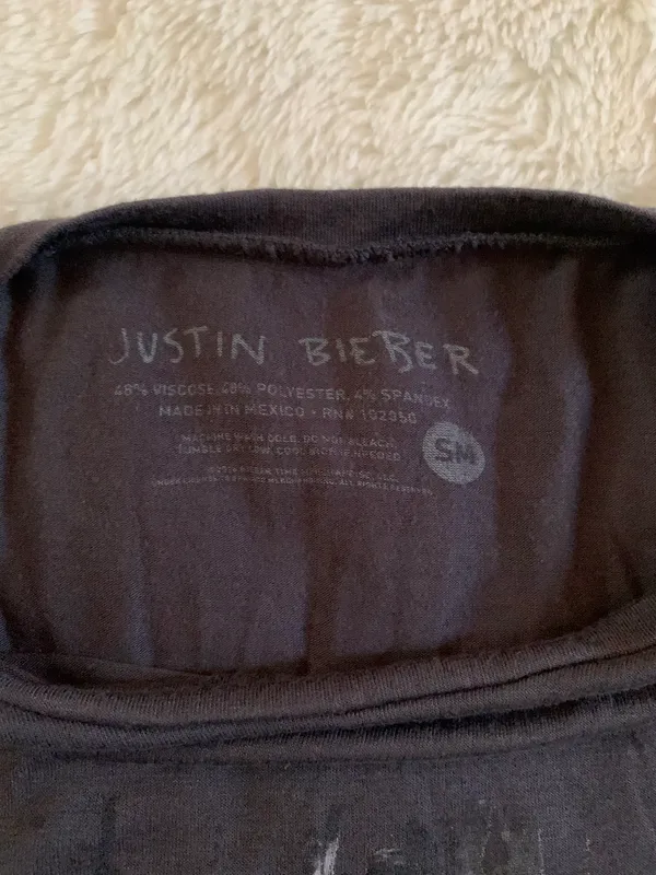 Justin Bieber tank top. - Image 4