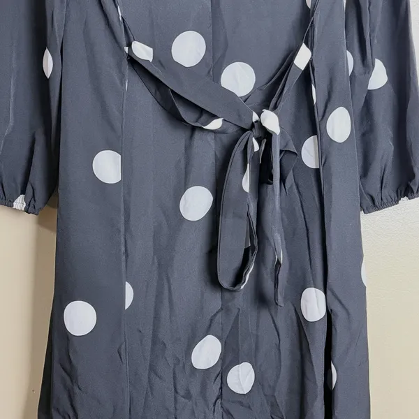 Black White Polka Dot Ruffled Hem Midi Dress Flowy Retro Mod Belted Women Size M - Image 5