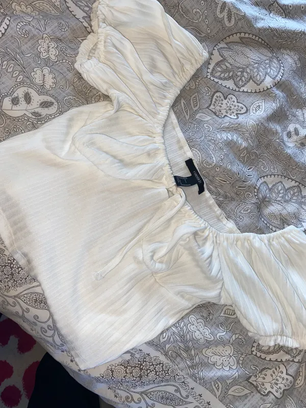 Forever 21 White Crop Top - Image 3