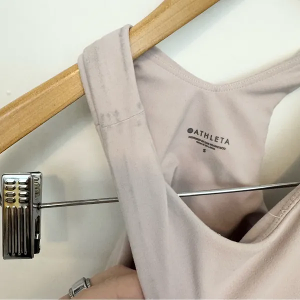 Athleta Crop Top Sports Bra blush pink racer back Small - Image 2