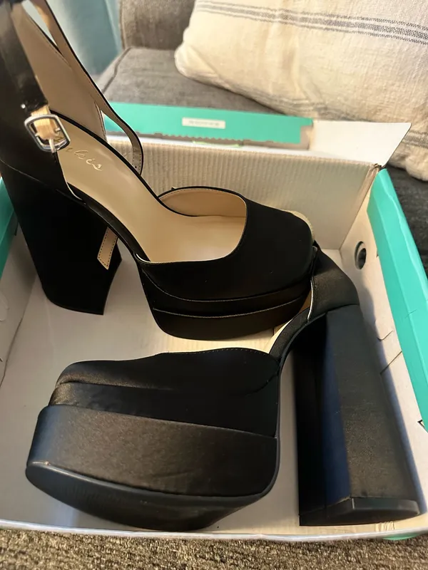 Platform High Heels Black Size 8 - Image 2
