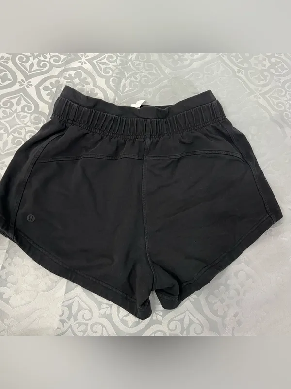 lululemon athletica Black Elastic Waist Athletic Shorts - Image 5