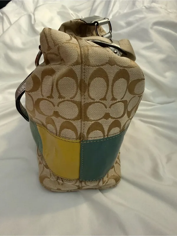 EUC Vintage Coach Gallery Signature Hobo Shoulder Bag with Multicolor Stripe - Image 2