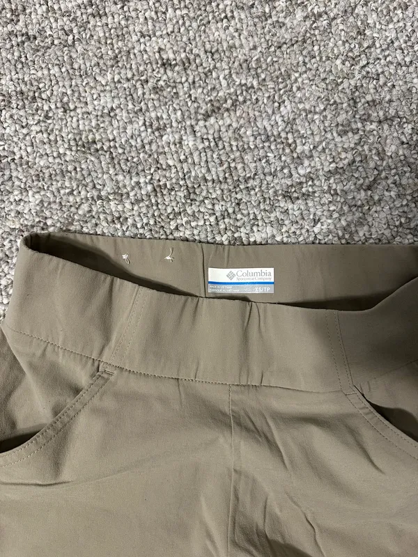 Columbia Sportswear Shorts - Image 3