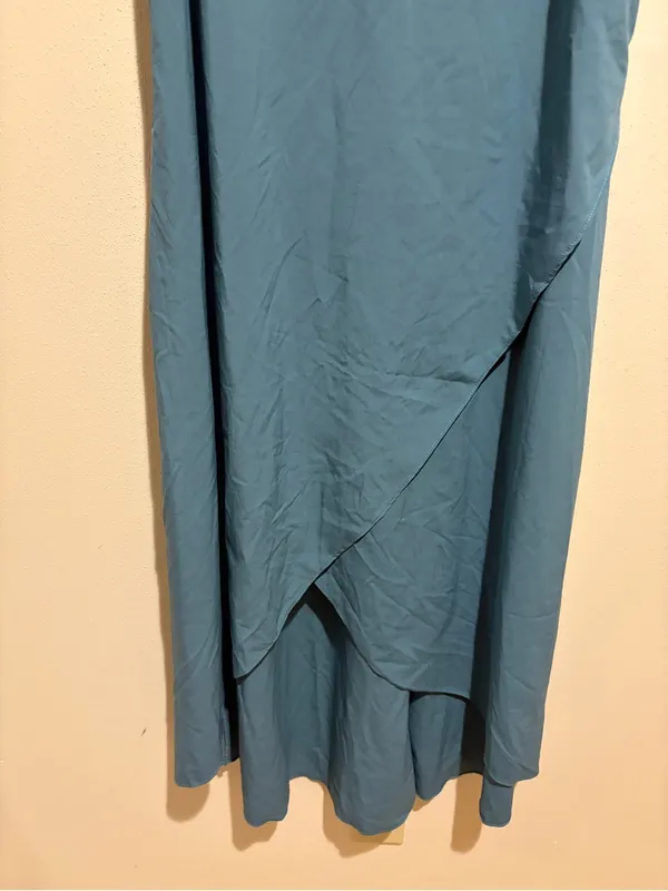 NEW Halara High Low Breezeful Flowy Maxi Dress Asymmetric Hem Teal Medium - Image 4