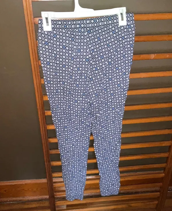 Abercrombie & Fitch Floral Joggers Sz. M - Image 3