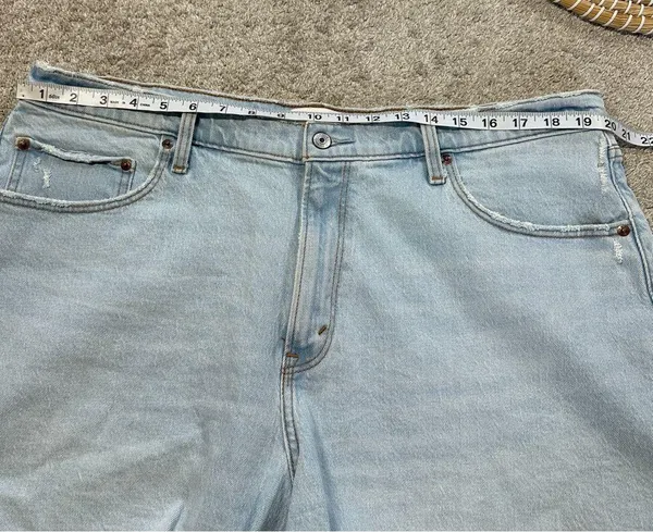 Abercrombie & Fitch Curve Love The Dad Short High Rise Cuff Hem Light Wash 34/18 - Image 11