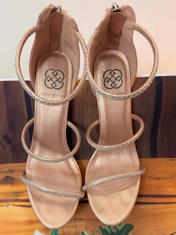 Daisy Fuentes Pink Gold Metallic Rhinestone Strap Stiletto Heels Size 8.5 Womens - Image 4