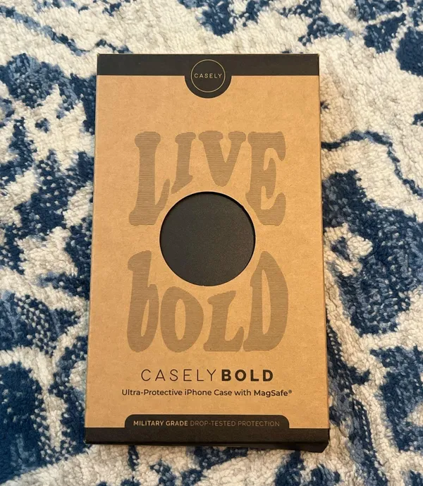 Casely iPhone 13 Pro black phone case - Image 3