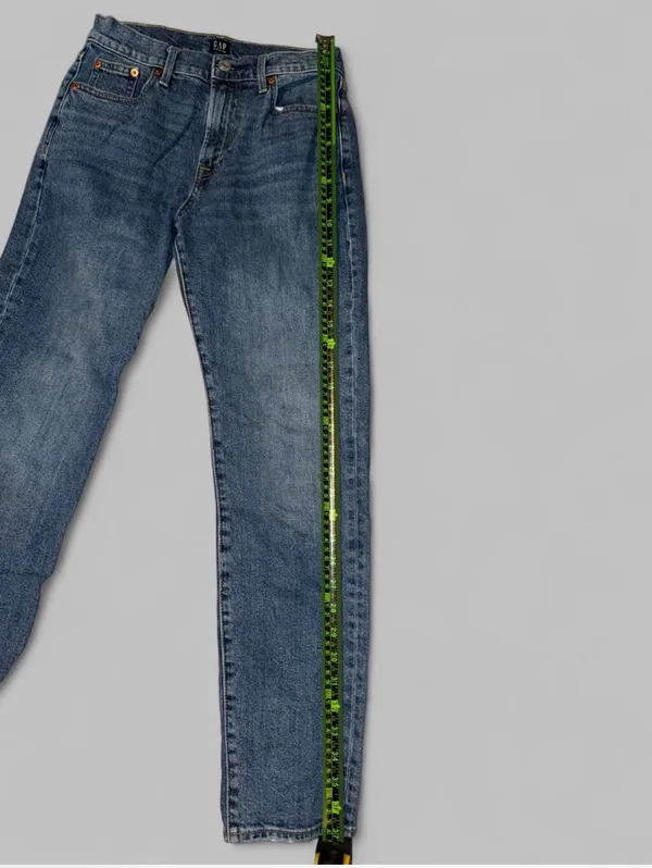 GAP Girlfriend Jeans Size 25 - Image 3