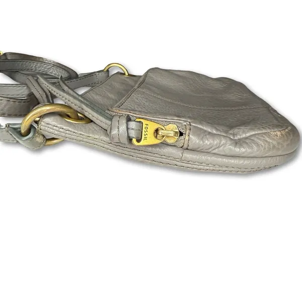 Fossil Purse Crossbody Grey Pebbled Leather‎ Purse Adjustable Strap Zip Pockets - Image 8
