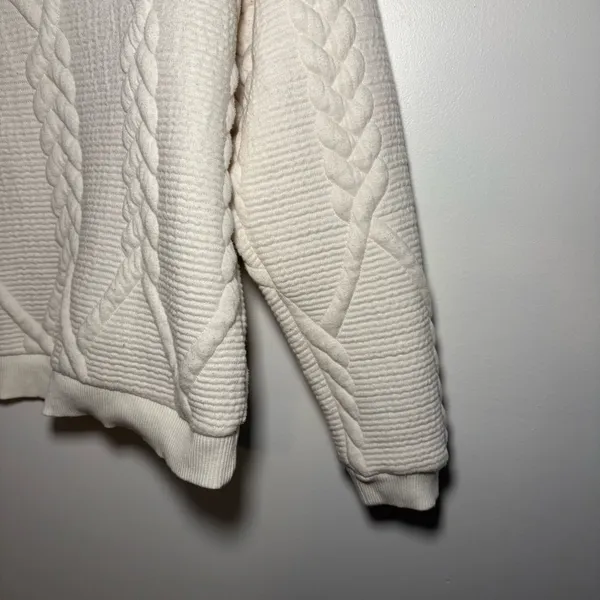 Zara Quilted White Textured Sweatshirt Medium Casual Workwear Puffy - Image 7