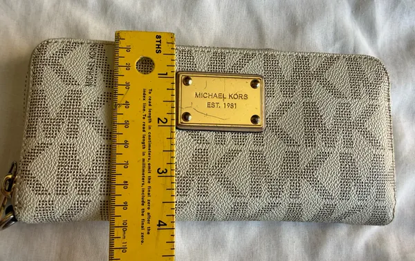 Michael Kors Wallet - Image 6