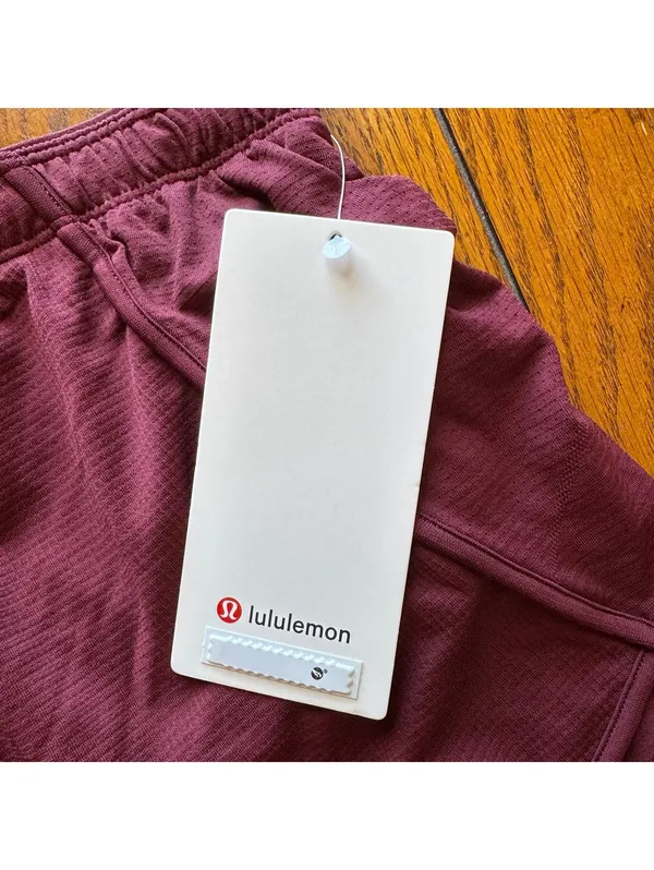 Lululemon Swiftly Mid-Rise Short 3” Burgundy Bay Size 12 NWT - Image 3