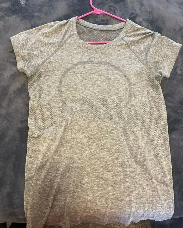 Lululemon Swiftly Tech Short Sleeve - Image 3