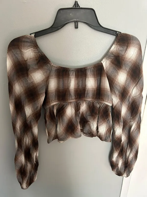 Hollister Plaid Crop Top - Image 3