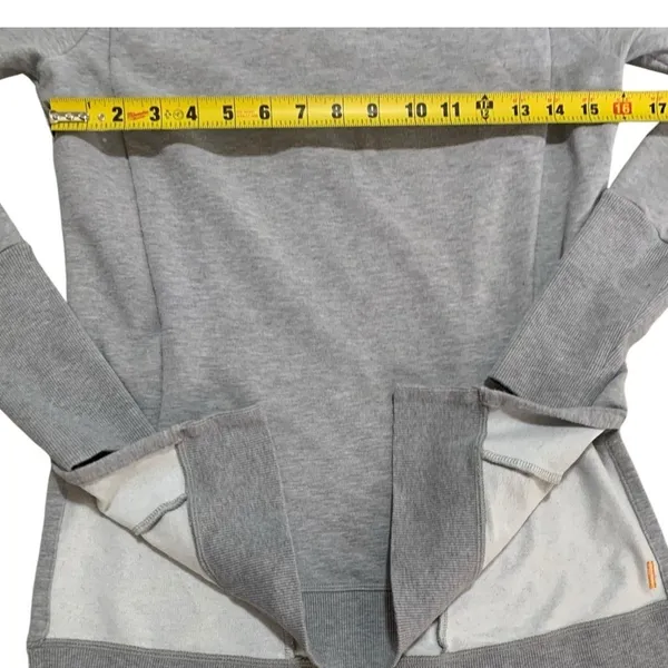 Lucy Sweatshirt Women Small Gray Raglan Long Sleeve Pocket Pullover Athleisure - Image 3