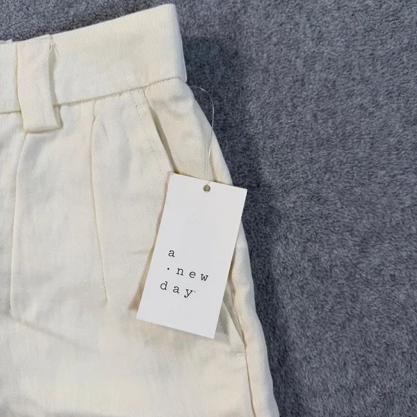 A New Day High Rise Shorts Women's 6 Beige Pleated Front Pockets Summer New - Image 2